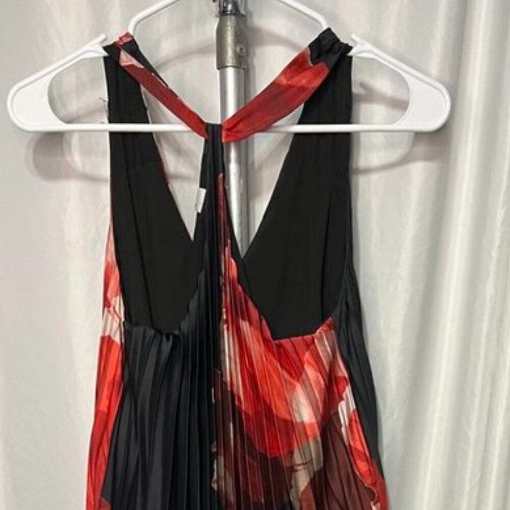 Socialite Sunburst Pleat Racerback Maxi Dress Black Red Floral V-Neck • EST ~XS - Picture 10 of 16
